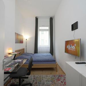 Studio met een King Size Bed